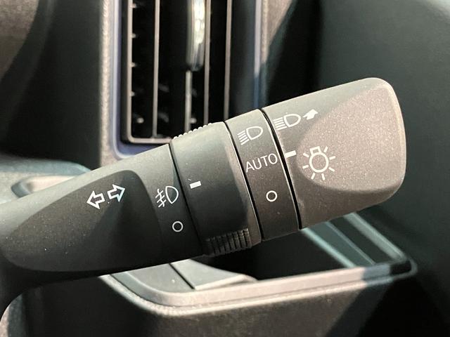 タント カスタムX 9型ディスプレイオーディオ 届出済未使用車 衝突被害軽減ブレーキ コーナーセンサー 9型ディスプレイオーディオ フルセグ Bluetooth USB バックカメラ 両側電動スライドドア 前席シートヒーター LED スマートキー エコアイドル(51枚目)