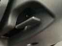 品質へのこだわり!フロアマットやシートなど車内をキレイに清掃し、ニオイや汚れなどを徹底的にクリーニングしてもらっております。室内はピカピカです☆