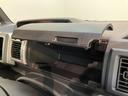 品質へのこだわり!フロアマットやシートなど車内をキレイに清掃し、ニオイや汚れなどを徹底的にクリーニングしてもらっております。室内はピカピカです☆
