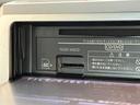 品質へのこだわり!フロアマットやシートなど車内をキレイに清掃し、ニオイや汚れなどを徹底的にクリーニングしてもらっております。室内はピカピカです☆