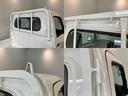 ハイゼットトラック スタンダード　パートタイム４ＷＤ　５ＭＴ　届出済未使用車　衝突被害軽減ブレーキ　コーナーセンサー　パートタイム４ＷＤ　ＡＭ／ＦＭラジオ　エアコン　パワステ　マニュアルレベリング　オートライト（7枚目）