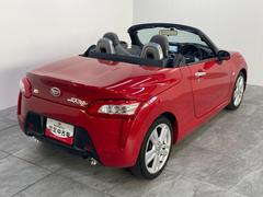 お客様にぴったりなおクルマをお選びいただけますように様々な展示車をご用意致しております！ダイハツの軽自動車だけではなく、他メーカー車やコンパクトカー・ミニバンなども数多く取り揃えております！ 3