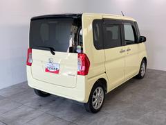 お客様にぴったりなおクルマをお選びいただけますように様々な展示車をご用意致しております！ダイハツの軽自動車だけではなく、他メーカー車やコンパクトカー・ミニバンなども数多く取り揃えております！ 3