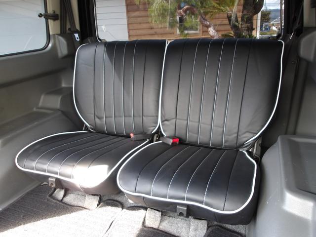 ジムニー ランドベンチャー　最終型　リビルトエンジン搭載　全塗装済み　リフトアップ　新品ＴＯＹＯ製Ｒ／Ｔタイヤ　新品シートカバー　社外前後バンパー　タンクガード　アルミホイール　フロントグリル　純正ＡＢＳ　ナルディーステアリング（12枚目）