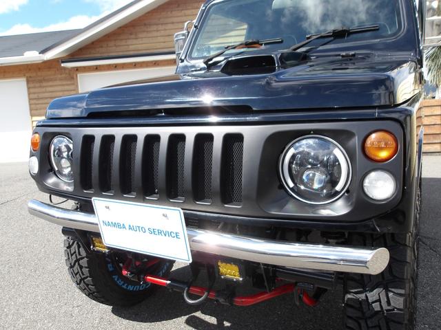 ジムニー ランドベンチャー　最終型　リビルトエンジン搭載　全塗装済み　リフトアップ　新品ＴＯＹＯ製Ｒ／Ｔタイヤ　新品シートカバー　社外前後バンパー　タンクガード　アルミホイール　フロントグリル　純正ＡＢＳ　ナルディーステアリング（28枚目）