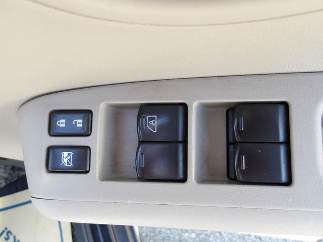 キューブ 15G フルセグナビ ETC 1オーナー 禁煙車 純正HIDヘッドライト アルミホイール インテリキー フロアマット ドアバイザー CVT オートエアコン(51枚目)