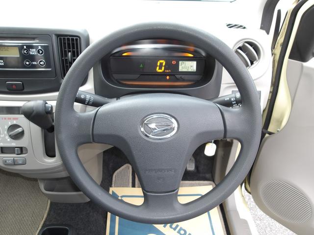 ミライース L SA エコアイドル 1オーナー 禁煙車 CVT キーレスキー ABS Wエアバック フォグライト エアコン パワステ フロアマット ドアバイザー(13枚目)