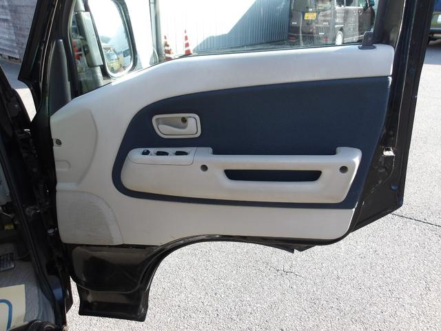 ディアスワゴン スーパーチャージャー　４ＷＤ　タフパッケージ　ハイルーフ　撥水シート　フォグライト　リアヒーター　両側スライドドア　プライバシーガラス　リアスポイラー　フロアマット　ドアバイザー　ＡＢＳ　Ｗエアバック（44枚目）