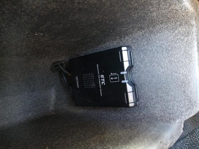 240ワゴン 240GLワゴン 全塗装済み色替え車両 リアスモールウィンドウ ナルディーウッドステアリング ETC エアコン パワステ(53枚目)