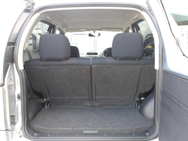 テリオスキッド カスタムＬ　４ＷＤ　ターボ　リアスポイラー　キーレスキー　プライバシーガラス　フロアマット　ドアバイザー　電動（18枚目）