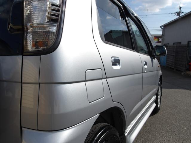 テリオスキッド カスタムＬ　４ＷＤ　ターボ　リアスポイラー　キーレスキー　プライバシーガラス　フロアマット　ドアバイザー　電動（35枚目）