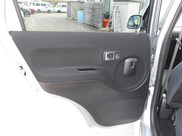 テリオスキッド カスタムＬ　４ＷＤ　ターボ　リアスポイラー　キーレスキー　プライバシーガラス　フロアマット　ドアバイザー　電動（36枚目）