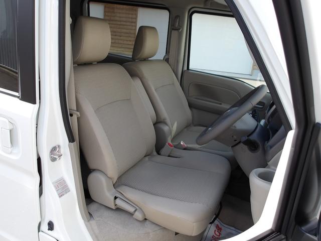 エブリイワゴン PZターボ ハイルーフ 4WD 現行型 届出済未使用車 電動スライドドア LEDヘッドライト スマートキー2本 USBポート 革巻きステアリング(10枚目)