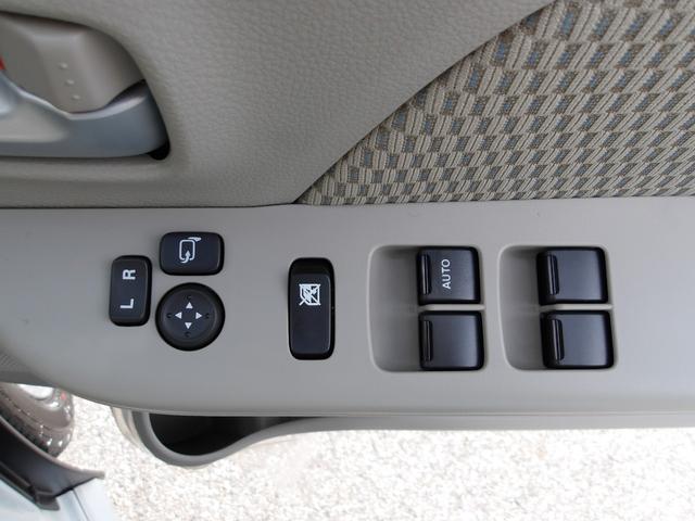 エブリイワゴン PZターボ ハイルーフ 4WD 現行型 届出済未使用車 電動スライドドア LEDヘッドライト スマートキー2本 USBポート 革巻きステアリング(18枚目)