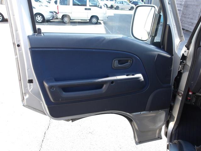 サンバーバン ディアス　スーパーチャージャー　４ＷＤ　最終型　リアヒーター　ハイルーフ　Ｗエアバック　ＡＢＳ　キーレスキー　プライバシーガラス（46枚目）