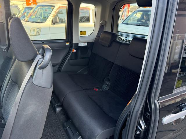 タント カスタムＲＳ　ＳＡ　両側電動スライドドアー　ナビゲーションシステム　フルセグＴＶ　キーレス　ドライブレコーダー　衝突安全ブレーキ　ＡＢＳ　ＥＴＣ　オートエアコン　ＵＳＢ　ｉＰｏｄ接続（20枚目）