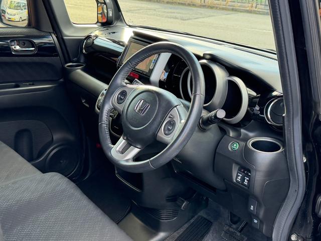 Ｎ－ＢＯＸカスタム Ｇ　ターボＳＳパッケージ　あんしんパッケージ　純正ナビゲーションシステムＶＸＭ－１５５ＶＳＩ　フルセグＴＶ　キーレス　バックカメラ　両側電動スライドドアー　ＥＴＣ　ＨＩＤヘッドライト　ターボＳＳパッケージ（5枚目）