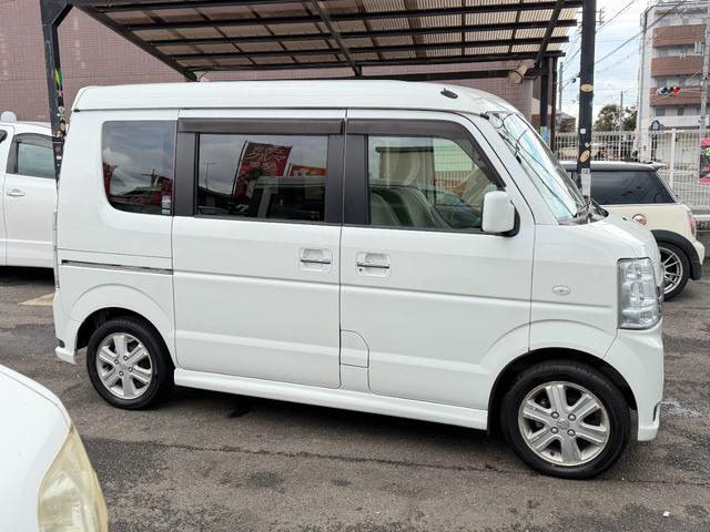 エブリイワゴン ＰＺターボスペシャル　ワンオーナー　ハイルーフ　ナビゲーションシステム　両側電動スライドドアー　ナビＴＶ　バックカメラ　ＨＩＤ　ターボスペシャル　電動ステップ　フルフラット　キーレス　ブルートゥース　パワステ（17枚目）