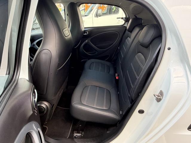 ���I�C�������������_���������ƊE�s�n�o�N���X�̃T�[�r�X�t��