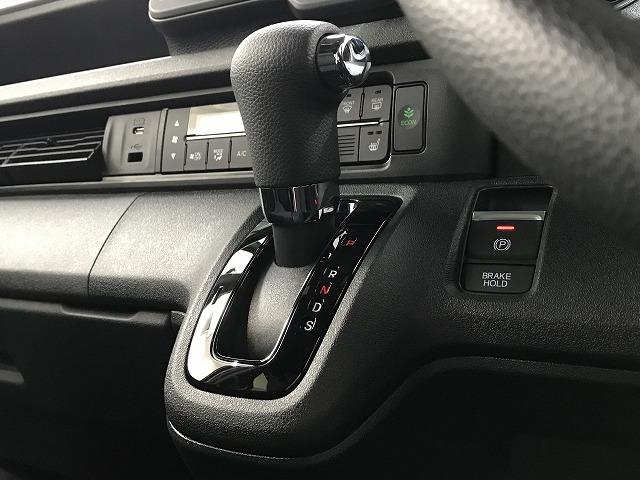 Ｎ－ＢＯＸカスタム ベースグレード　軽自動車　届出済未使用車　衝突被害軽減ブレーキ　エアコン　エアバッグ　パワステ　パワーウィンドウ　アイドリングストップ　ＡＢＳ　スマートキー　電動スライドドア（72枚目）
