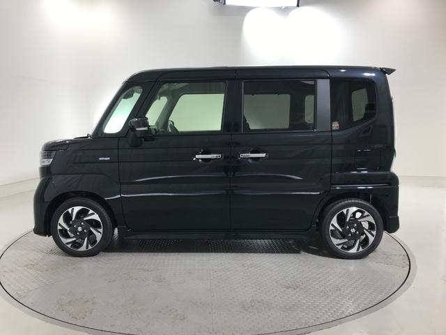 スペーシアカスタム ハイブリッドＸＳ　軽自動車　届出済未使用車　衝突被害軽減ブレーキ　アダプティブクルーズコントロール　アイドリングストップシステム　シートヒーター　オットマン　スマートキー　両側電動スライドドア　エアコン　ＡＢＳ（11枚目）
