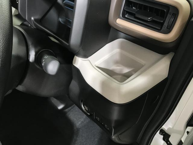 スペーシア ハイブリッドＸ　軽自動車　届出済未使用車　衝突被害軽減ブレーキ　アイドリングストップシステム　シートヒーター　オットマン　フルフラットシート　ベンチシート　両側電動スライドドア　スマートキー　パワーウィンドウ　ＡＢＳ（31枚目）