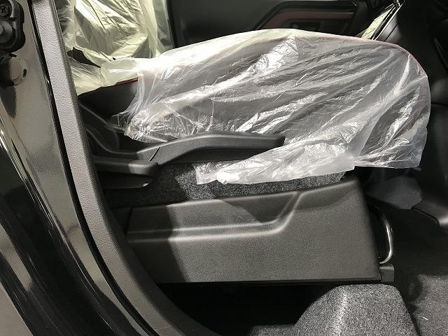 スペーシアカスタム ハイブリッドＸＳ　軽自動車　届出済未使用車　衝突被害軽減ブレーキ　エアコン　エアバッグ　ＡＢＳ　アイドリングストップ　スマートキー　パワステ　パワーウィンドウ（27枚目）