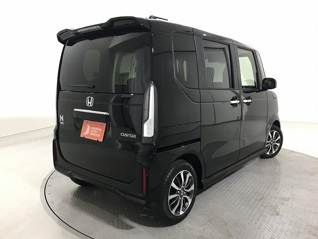 Ｎ－ＢＯＸカスタム ベースグレード　軽自動車　届出済未使用車　衝突被害軽減ブレーキ　スマートキー　アイドリングストップ　エアコン　エアバッグ　パワステ　パワーウィンドウ　ＡＢＳ（6枚目）