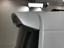 ベースグレード　軽自動車　届出済未使用車　衝突被害軽減ブレーキ　アイドリングストップ　ＡＢＳ　スマートキー　スライドドア　エアコン　エアバッグ　パワステ　パワーウィンドウ（13枚目）