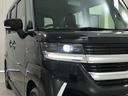 ハイブリッドＸＳ　軽自動車　届出済未使用車　衝突被害軽減ブレーキ　アダプティブクルーズコントロール　アイドリングストップシステム　シートヒーター　オットマン　スマートキー　両側電動スライドドア　エアコン　ＡＢＳ（23枚目）