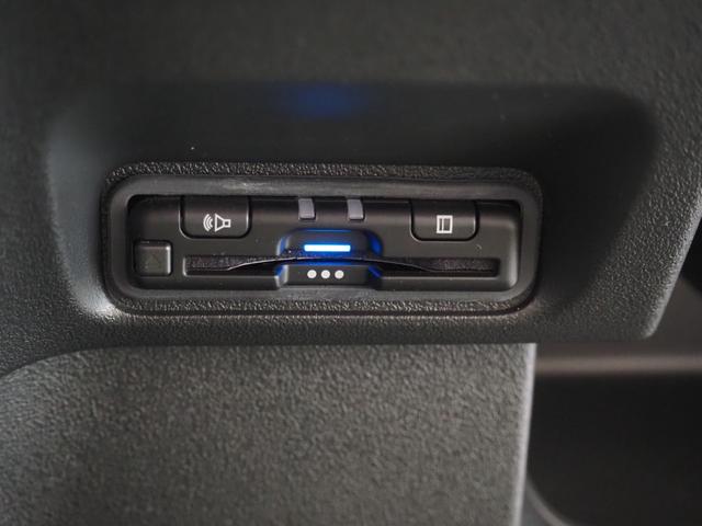 N-BOXカスタム ターボ 禁煙 リア修復 9インチナビ Bカメラ ETC 前後ドラレコ フルセグ BTA AppleCarPlay 両側電動 衝軽BK コーナーセンサー 前席ヒーター 電動PK LEDオートライト ハーフレザー(33枚目)