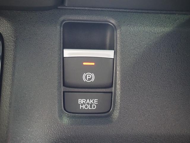 N-BOXカスタム ターボ 禁煙 リア修復 9インチナビ Bカメラ ETC 前後ドラレコ フルセグ BTA AppleCarPlay 両側電動 衝軽BK コーナーセンサー 前席ヒーター 電動PK LEDオートライト ハーフレザー(38枚目)