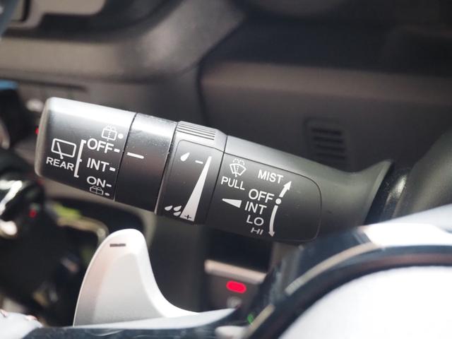 N-BOXカスタム ターボ 禁煙 リア修復 9インチナビ Bカメラ ETC 前後ドラレコ フルセグ BTA AppleCarPlay 両側電動 衝軽BK コーナーセンサー 前席ヒーター 電動PK LEDオートライト ハーフレザー(42枚目)