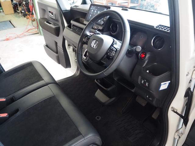 N-BOXカスタム ターボ 禁煙 リア修復 9インチナビ Bカメラ ETC 前後ドラレコ フルセグ BTA AppleCarPlay 両側電動 衝軽BK コーナーセンサー 前席ヒーター 電動PK LEDオートライト ハーフレザー(53枚目)