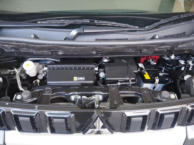 エンジンルームも綺麗に洗浄してから納車致します。普段あまり見ることが無い箇所だからこそ綺麗だと感動しますよね（＊´▽｀＊）