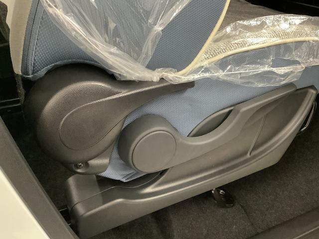 ムーヴキャンバス ストライプスGターボ 4WD 9インチディスプレイオーディオ 1年保証 9インチディスプレイオーディオ 4WD バックカメラ アダプティブクルーズコントロール 両側電動スライドドア 前後コーナーセンサー シートヒーター ホッとカップホルダー Qiワイヤレス充電(41枚目)