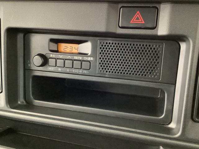 ハイゼットカーゴ ＤＸ　ＥＴＣ　アイドリングストップ　キーレスエントリー　走行無制限１年保証　アイドリングストップ　ＥＴＣ　キーレスエントリー　荷室マット　ドアバイザー　ヘッドライトレベライザー　両側スライドドア　アクセサリーソケット　マニュアルエアコン　ラジオ（6枚目）