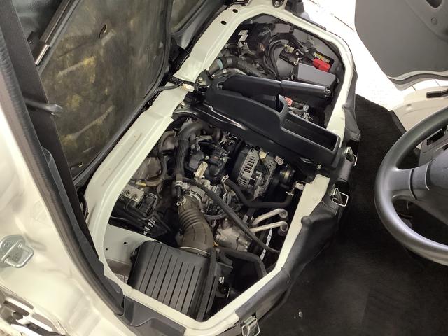 ハイゼットカーゴ ＤＸ　ＥＴＣ　アイドリングストップ　キーレスエントリー　走行無制限１年保証　アイドリングストップ　ＥＴＣ　キーレスエントリー　荷室マット　ドアバイザー　ヘッドライトレベライザー　両側スライドドア　アクセサリーソケット　マニュアルエアコン　ラジオ（10枚目）