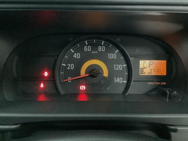 ハイゼットカーゴ ＤＸ　ＥＴＣ　アイドリングストップ　キーレスエントリー　走行無制限１年保証　アイドリングストップ　ＥＴＣ　キーレスエントリー　荷室マット　ドアバイザー　ヘッドライトレベライザー　両側スライドドア　アクセサリーソケット　マニュアルエアコン　ラジオ（22枚目）