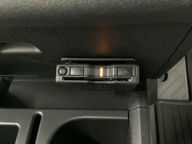 ハイゼットトラック ハイルーフ　ＣＶＴ　ワンオーナー　ナビ　ＥＴＣ　バックカメラ　１年保証　ワンオーナー　ナビＴＶ　ＥＴＣ　ＣＶＴ車　バックカメラ　前後コーナーセンサー　３方開　ＤＶＤ　ＵＳＢ　Ｂｌｕｅｔｏｏｔｈ　オートマチックハイビーム　横滑り防止装置　オーバーヘッドコンソール（28枚目）