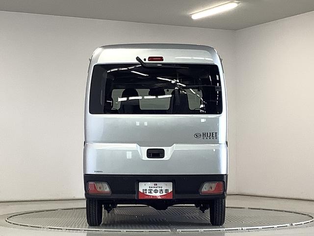 ハイゼットカーゴ ＤＸ　ＣＶＴ　９インチディスプレイオーディオ　ＥＴＣ　１年保証　９インチディスプレイオーディオ　ＣＶＴ車　ＥＴＣ　バックカメラ　前後コーナーセンサー　ＵＳＢ接続　Ｂｌｕｅｔｏｏｔｈ　オートマチックハイビーム　アイドリングストップ　キーレスエントリー（12枚目）