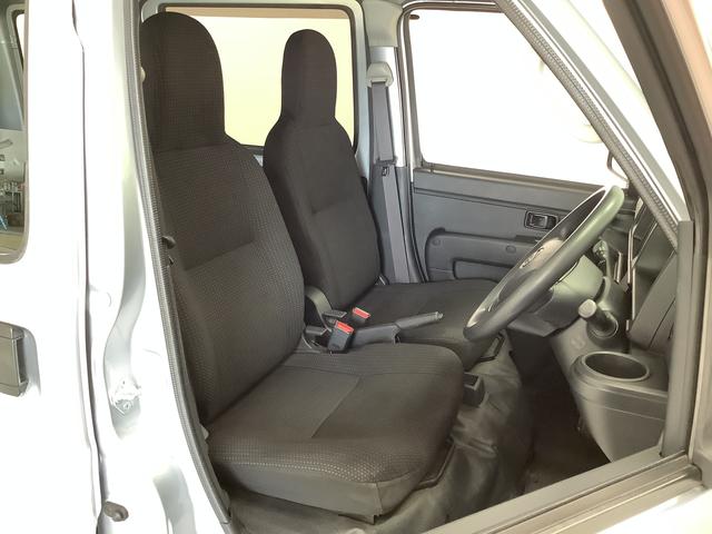 ハイゼットカーゴ デラックスＳＡＩＩＩ　ＡＴ　ＥＴＣ　コーナーセンサー　ラジオ　走行無制限１年保証　リアコーナーセンサー　ＡＴ車　ＥＴＣ　オートマチックハイビーム　ＬＥＤヘッドライト　アイドリングストップ　キーレスエントリー　横滑り防止装置　ドアバイザー　ラジオ　スマートアシスト（17枚目）