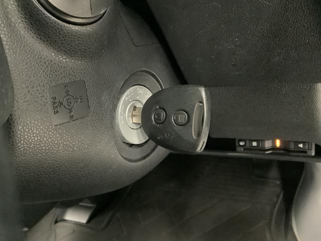 ハイゼットカーゴ デラックスＳＡＩＩＩ　ＡＴ　ＥＴＣ　コーナーセンサー　ラジオ　走行無制限１年保証　リアコーナーセンサー　ＡＴ車　ＥＴＣ　オートマチックハイビーム　ＬＥＤヘッドライト　アイドリングストップ　キーレスエントリー　横滑り防止装置　ドアバイザー　ラジオ　スマートアシスト（23枚目）