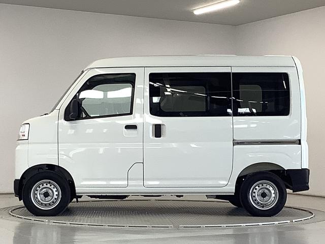 ハイゼットカーゴ ＤＸ　４ＷＤ　ＣＶＴ　前後コーナーセンサー　両側スライドドア　走行無制限１年保証　前後コーナーセンサー　４ＷＤ　ＣＶＴ車　オートマチックハイビーム　アイドリングストップ　キーレスエントリー　横滑り防止装置　オートライト　ヘッドライトレベライザー　ラジオ（9枚目）