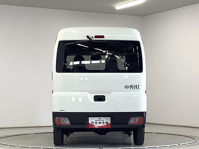 ハイゼットカーゴ ＤＸ　４ＷＤ　ＣＶＴ　前後コーナーセンサー　両側スライドドア　走行無制限１年保証　前後コーナーセンサー　４ＷＤ　ＣＶＴ車　オートマチックハイビーム　アイドリングストップ　キーレスエントリー　横滑り防止装置　オートライト　ヘッドライトレベライザー　ラジオ（10枚目）
