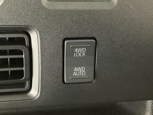 ハイゼットカーゴ ＤＸ　４ＷＤ　ＣＶＴ　前後コーナーセンサー　両側スライドドア　走行無制限１年保証　前後コーナーセンサー　４ＷＤ　ＣＶＴ車　オートマチックハイビーム　アイドリングストップ　キーレスエントリー　横滑り防止装置　オートライト　ヘッドライトレベライザー　ラジオ（28枚目）