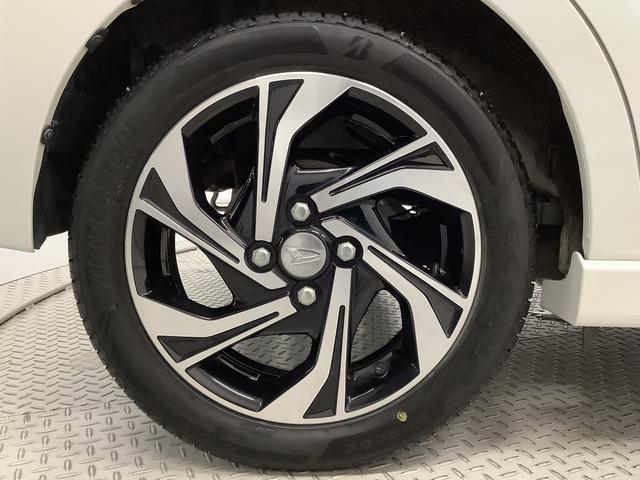 新車メーカー保証に準じた保証を1年間無償で受けられる「まごころ保証」、さらに保証を延長できる「まごころ保証プラス」「まごころ保証プラスα」をご用意しております。