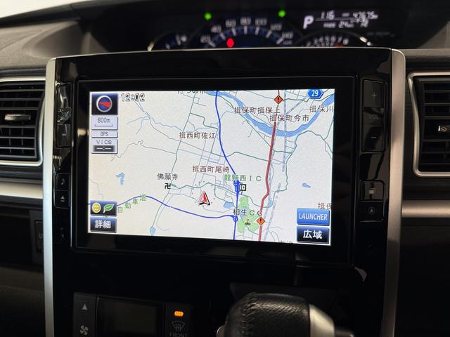 タント カスタムＲＳ　ＳＡ　８インチナビＴＶ　ＥＴＣ　後席モニター　１年保証　８インチナビＴＶ　後席モニター　ＥＴＣ　バックカメラ　両側電動スライドドア　ＤＶＤ　ＵＳＢ　Ｂｌｕｅｔｏｏｔｈ　ＬＥＤヘッドライト　横滑り防止装置　スマートキー　１５インチ純正アルミホイール（6枚目）