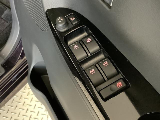 タント カスタムＲＳ　ＳＡ　８インチナビＴＶ　ＥＴＣ　後席モニター　１年保証　８インチナビＴＶ　後席モニター　ＥＴＣ　バックカメラ　両側電動スライドドア　ＤＶＤ　ＵＳＢ　Ｂｌｕｅｔｏｏｔｈ　ＬＥＤヘッドライト　横滑り防止装置　スマートキー　１５インチ純正アルミホイール（26枚目）