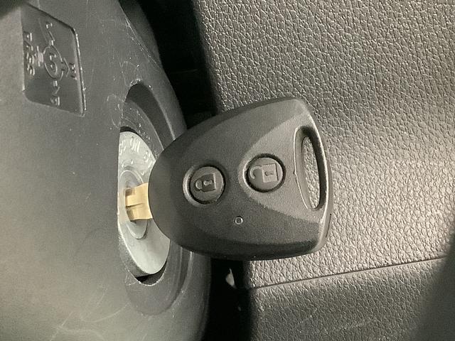 ハイゼットカーゴ DX ディスプレイオーディオ ドラレコ ETC バックカメラ 1年保証 ディスプレイオーディオ ETC ドラレコ バックカメラ 前後コーナーセンサー USB Bluetooth オートマチックハイビーム アイドリングストップ キーレスエントリー 横滑り防止装置(31枚目)